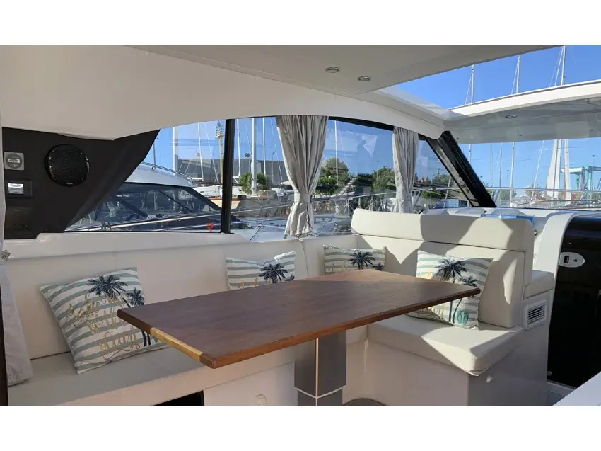 KRISTINA, Interior image