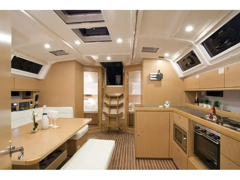 GREY SKY, Interior image