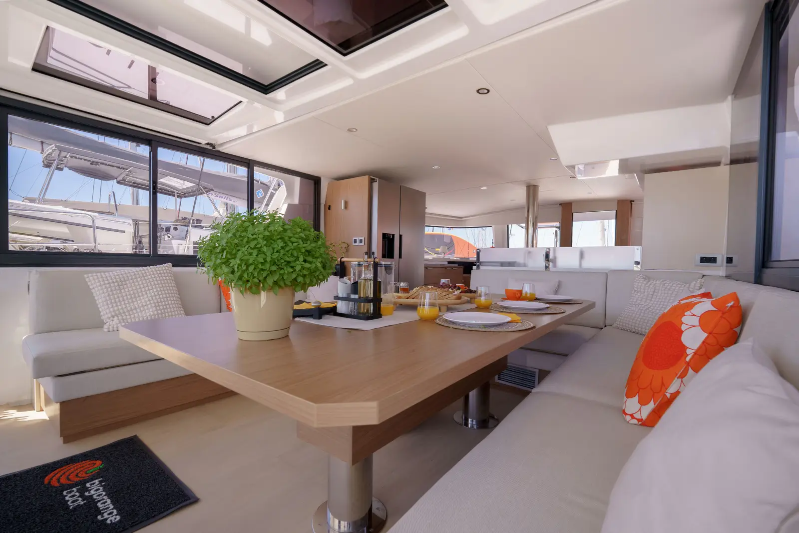 The Big Orange Boat , foto 29