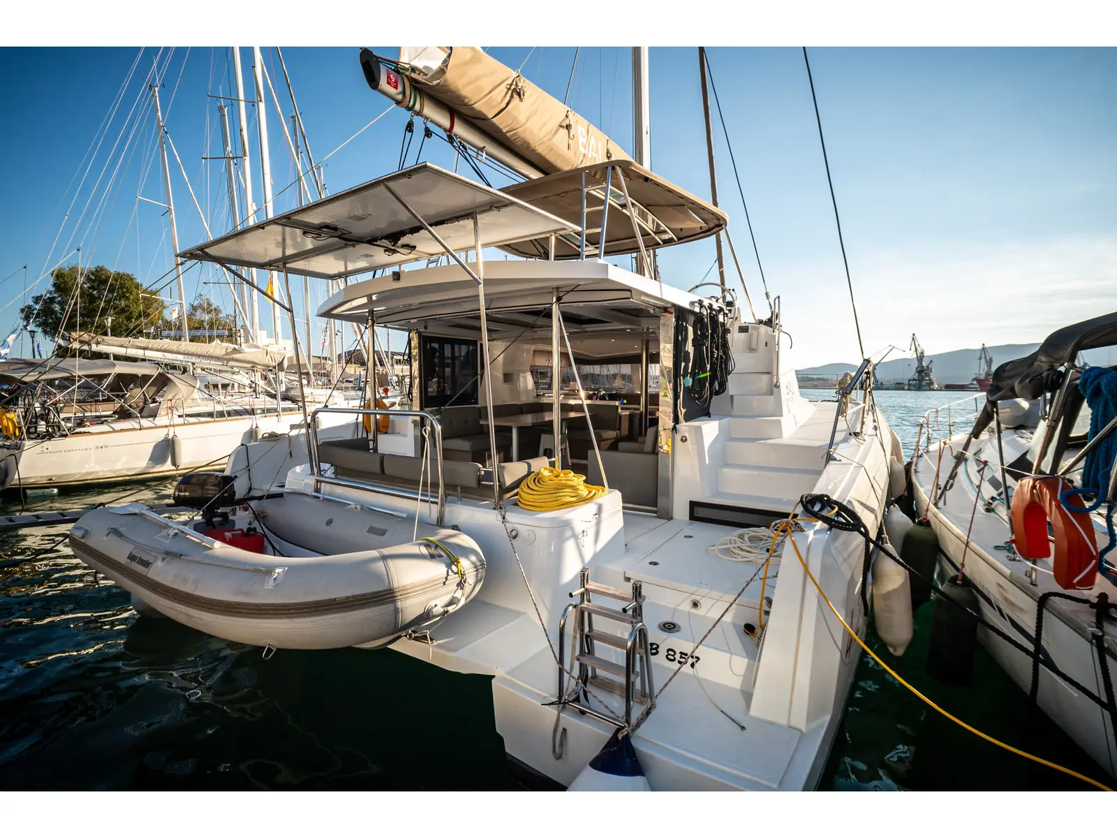 Silver IX, Main image