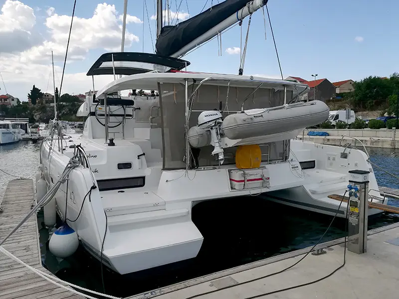 Aymeline, Lagoon 42