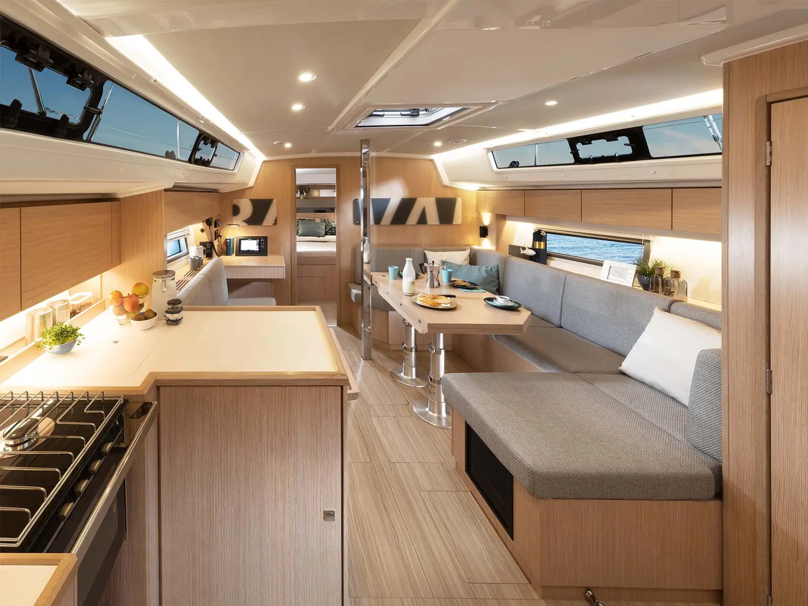 ABBIE, Interior image