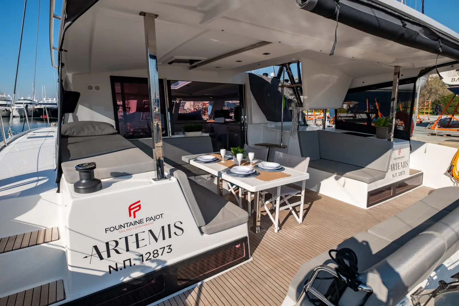 Artemis , photograph 15