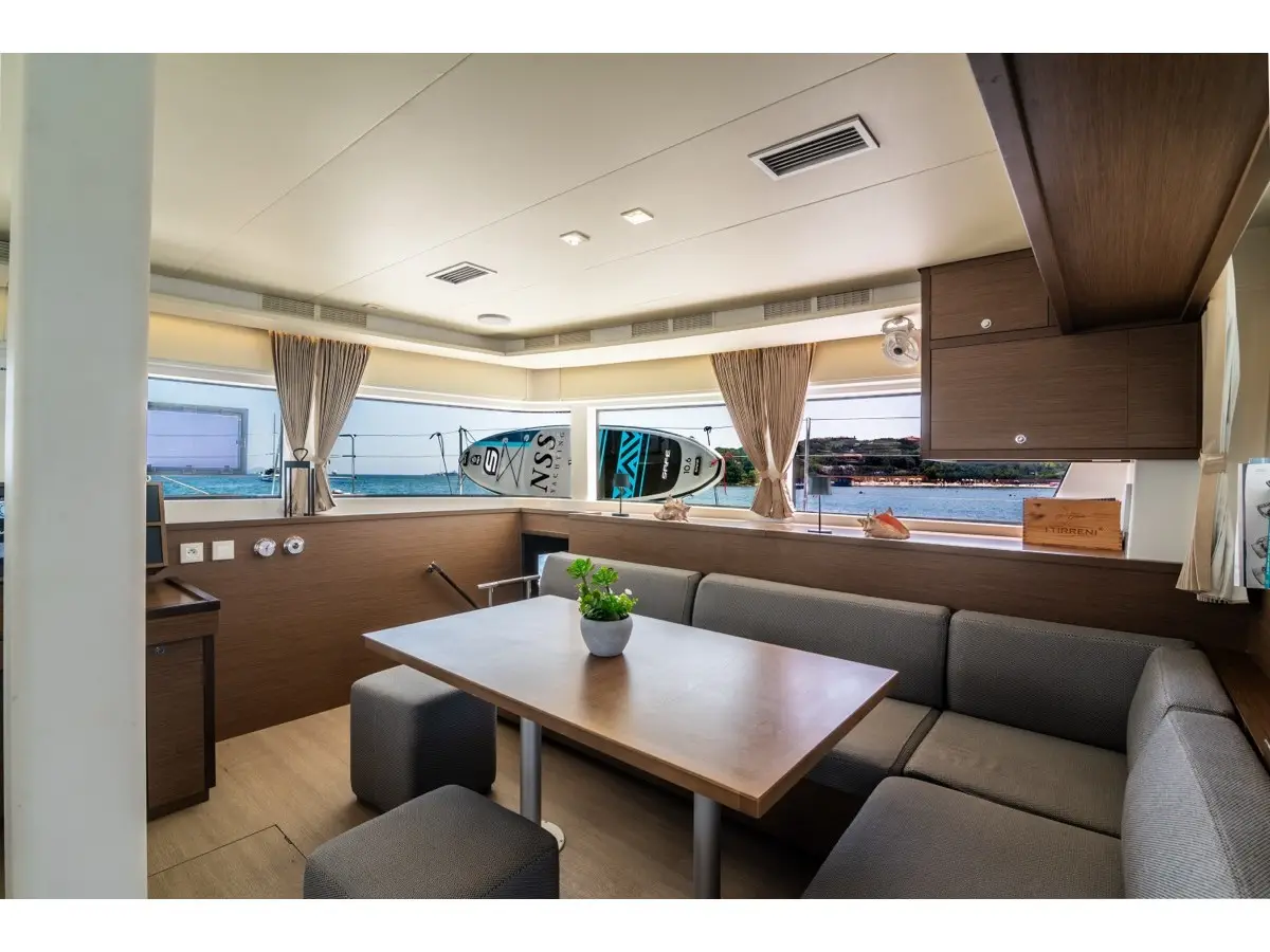 Big Mama - PREMIUM LINE, Interior image