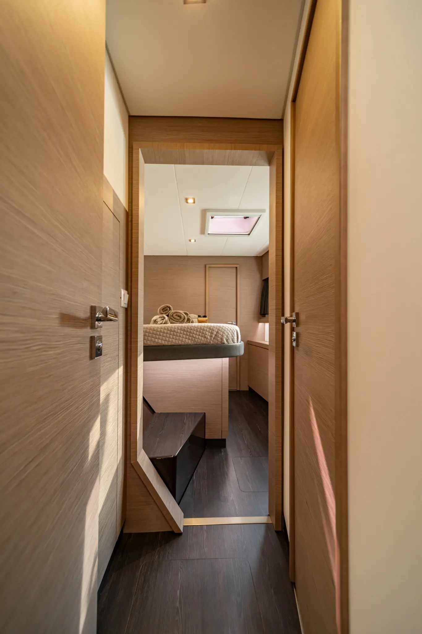 EQUINOX, photograph 20