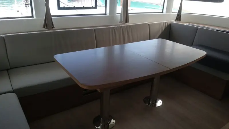 Ocean, Salon