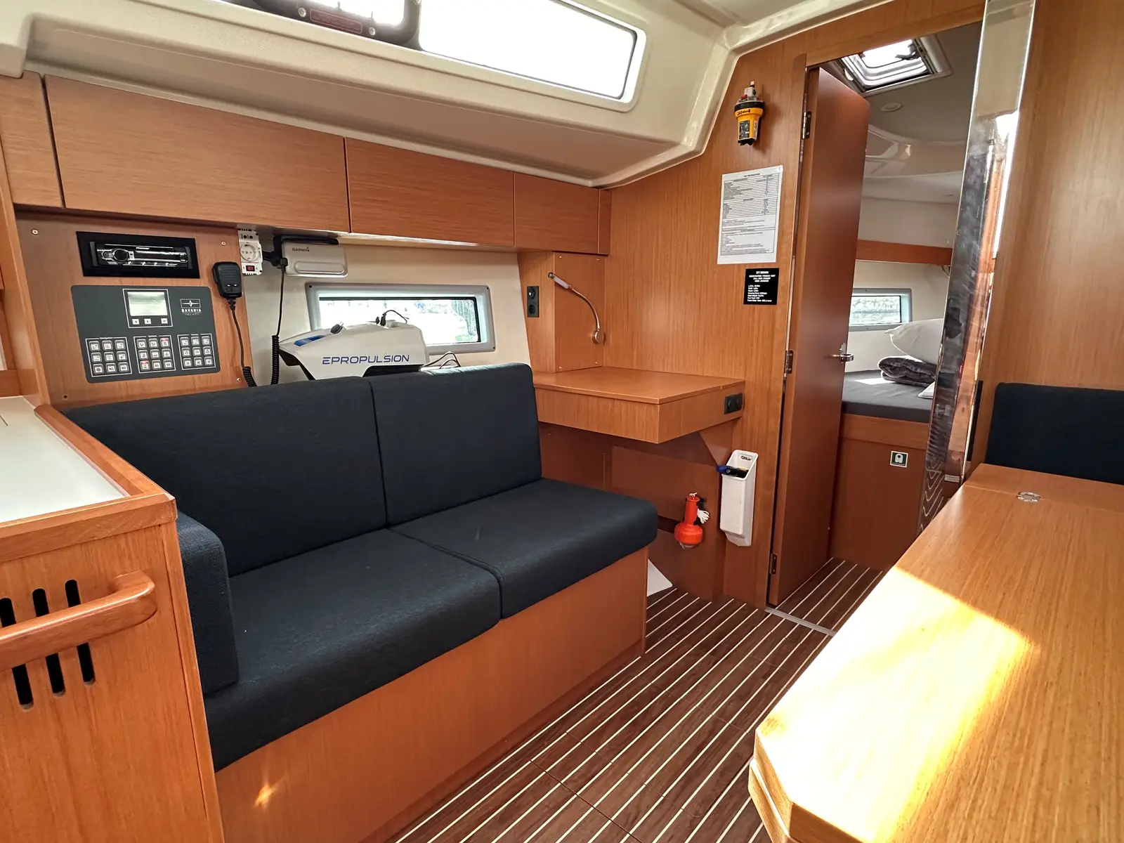 S/Y Sienna, photograph 9
