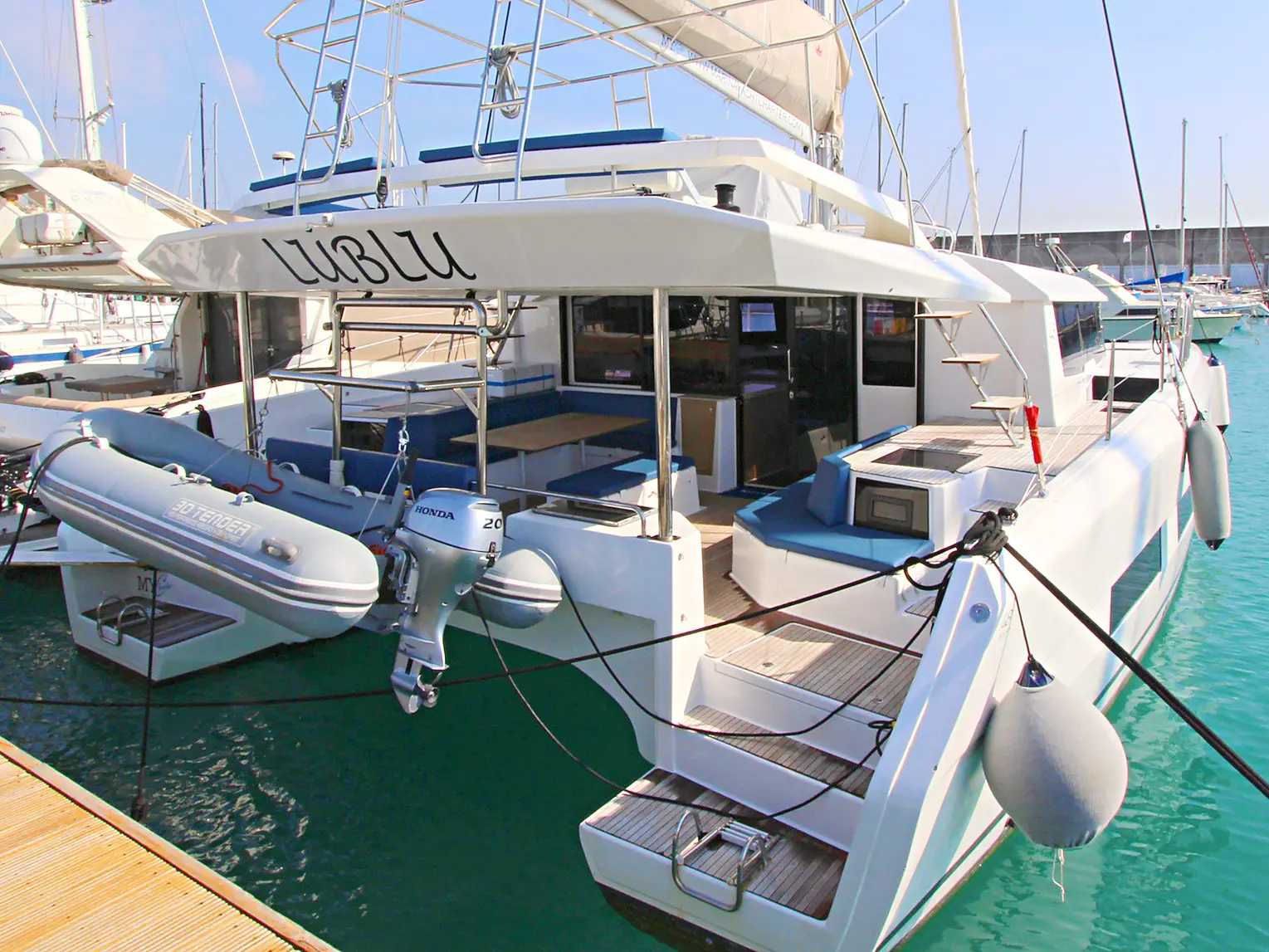 Lublu, Dufour Catamaran 48
