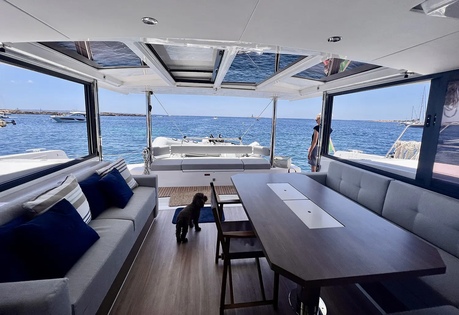 BLISS LUXURY CATAMARAN, photograph 16