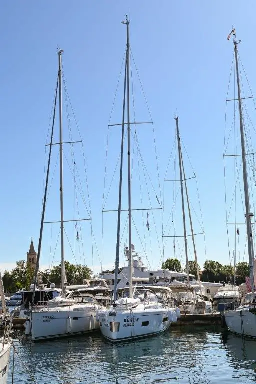 BOSUN, photograph 120