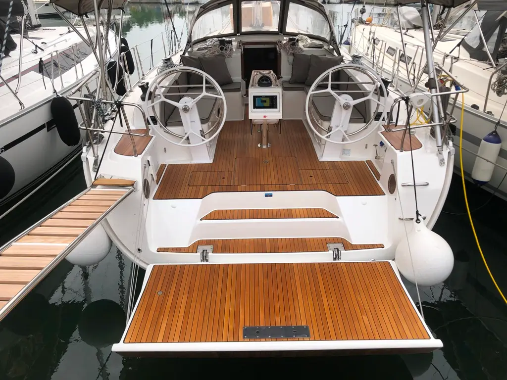 Michael Bavaria 46 Cruiser, photograph 19