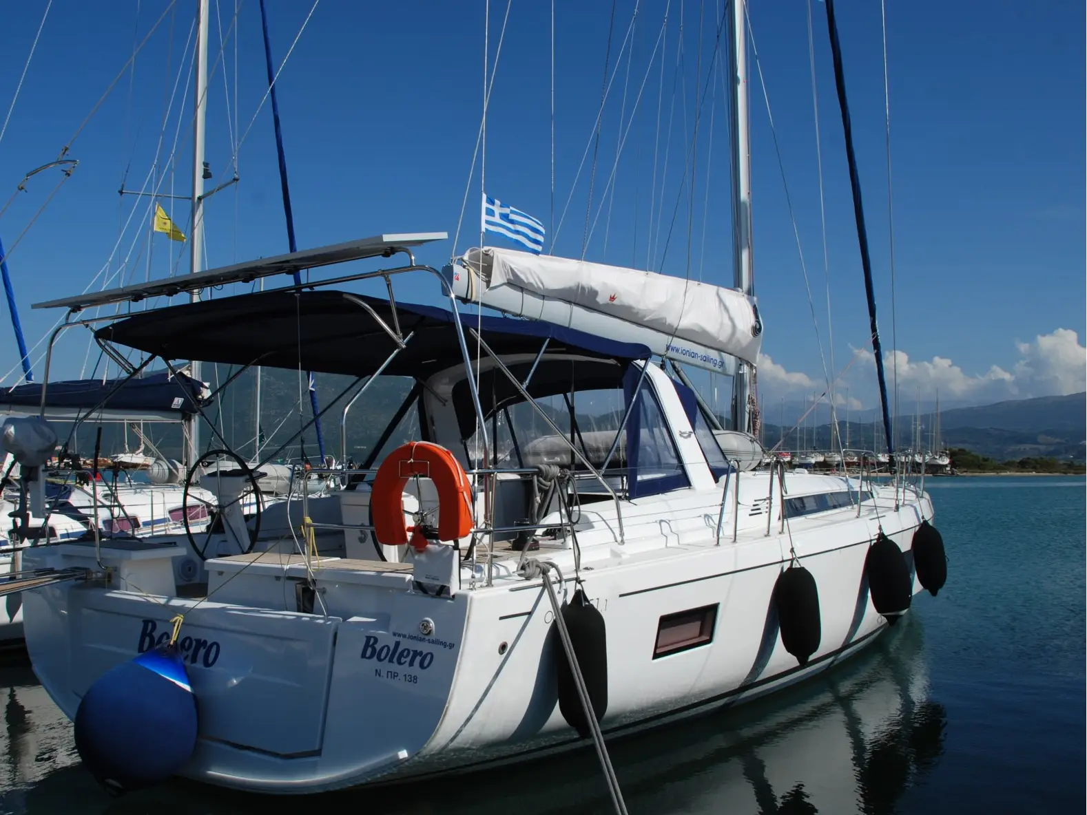 Bolero, Main image
