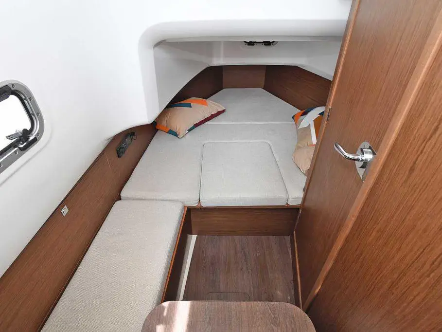 Cap Camarat 9.0 CC, Interior image