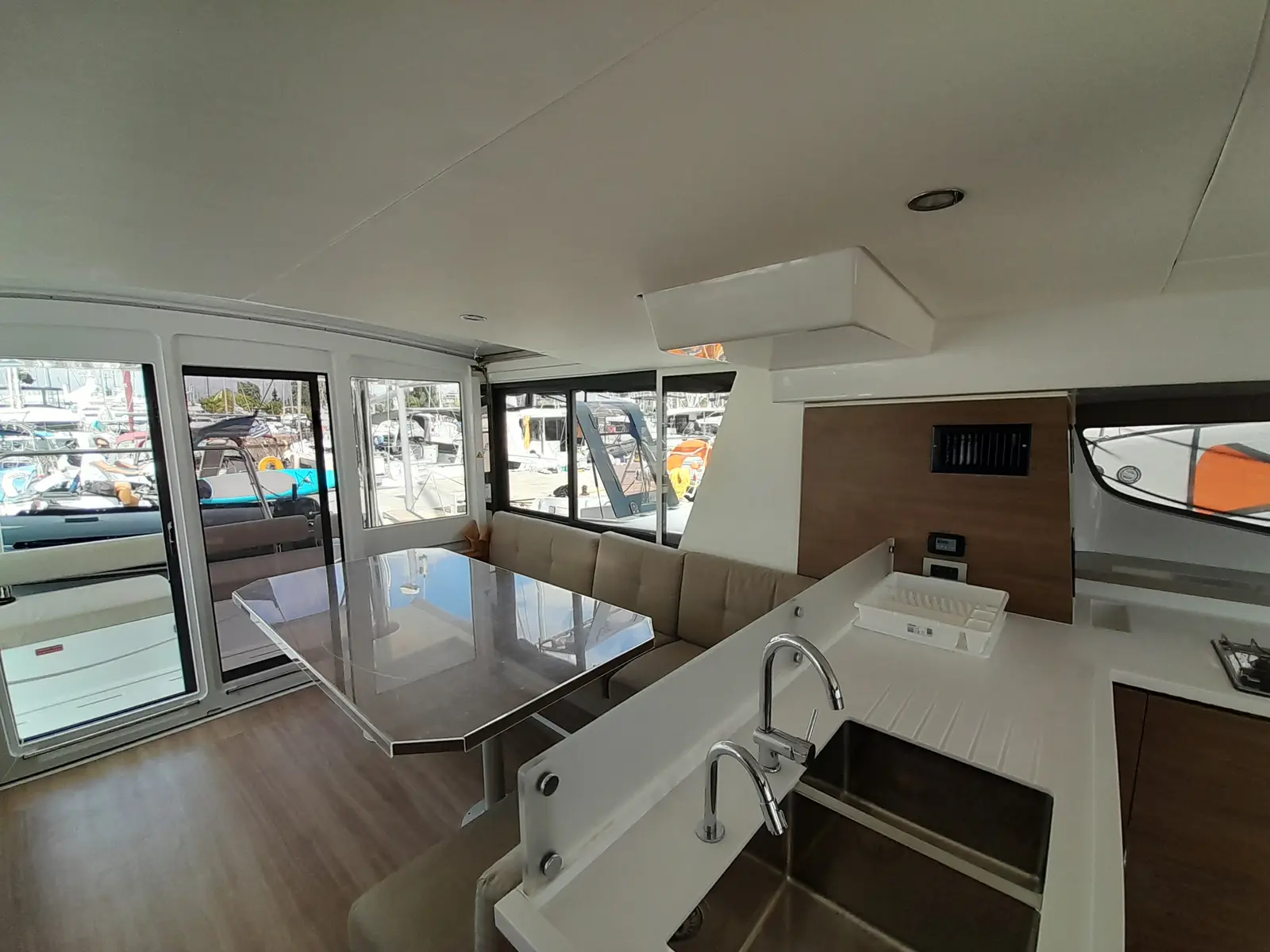 Atlantis, Interior image